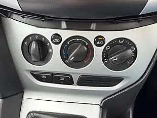 Used 2012 Ford Focus Zetec Black - Interior and Exterior details 11
