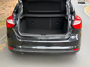 Used 2012 Ford Focus Zetec Black - Interior and Exterior details 17