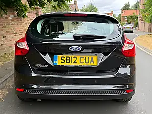 Used 2012 Ford Focus Zetec Black - Interior and Exterior details 18
