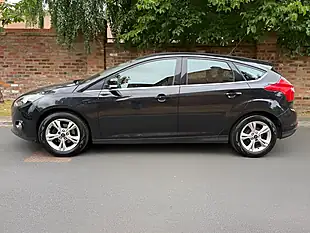 Used 2012 Ford Focus Zetec Black - Interior and Exterior details 8