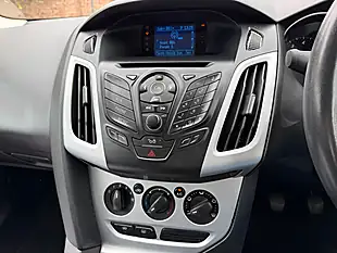 Used 2012 Ford Focus Zetec Black - Interior and Exterior details 9