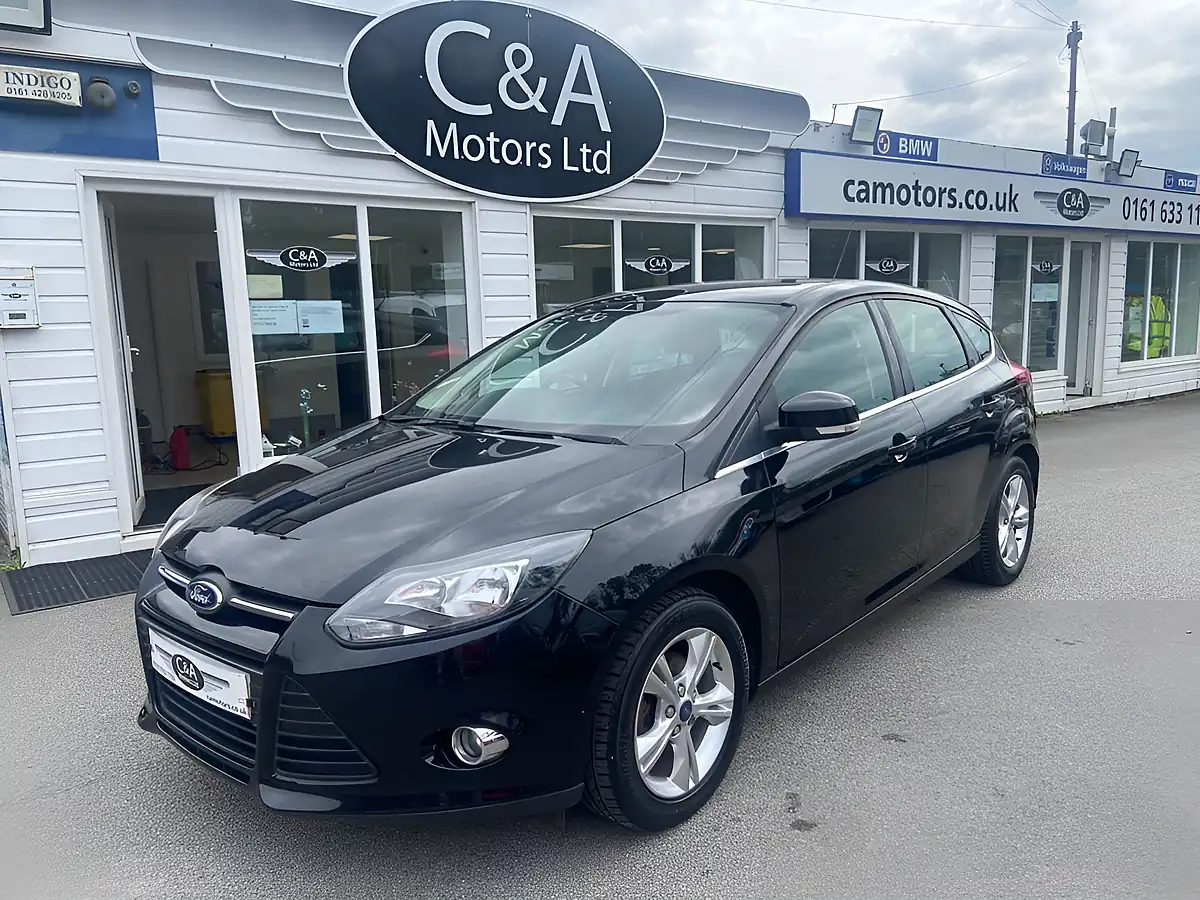 Used 2012 Ford Focus Zetec Black - Interior and Exterior details 3