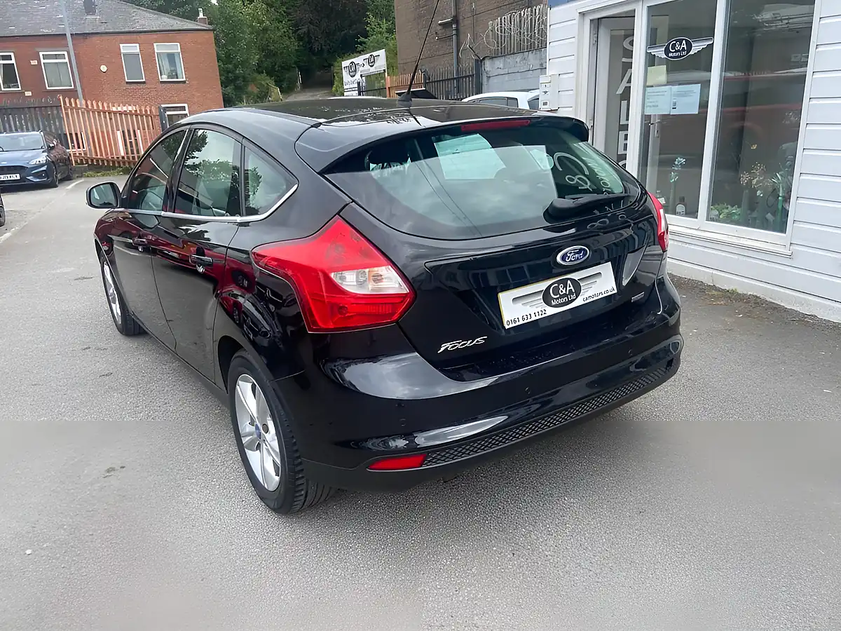 Used 2012 Ford Focus Zetec Black - Interior and Exterior details 6
