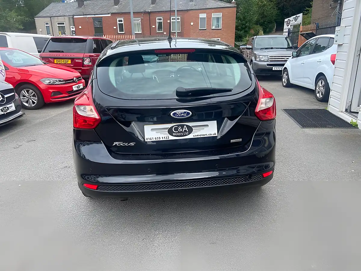 Used 2012 Ford Focus Zetec Black - Interior and Exterior details 7