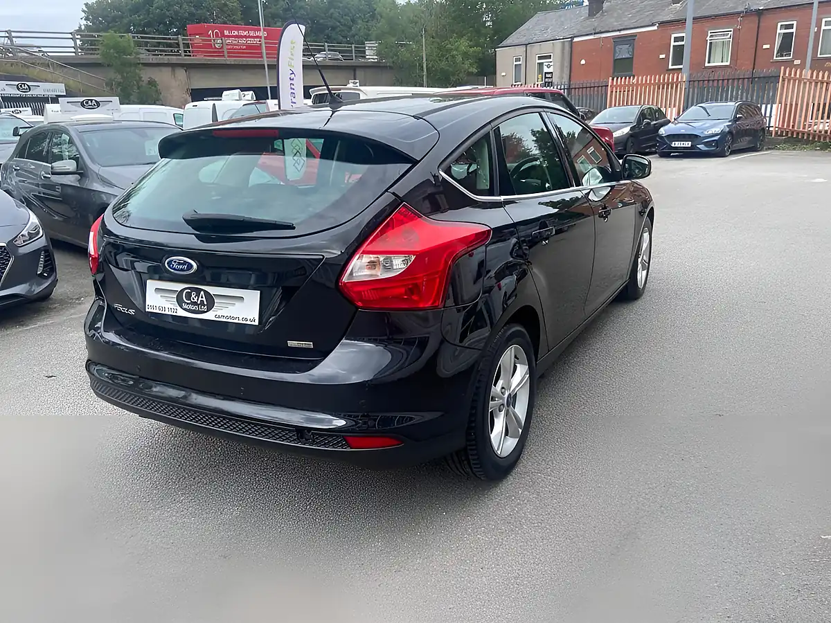 Used 2012 Ford Focus Zetec Black - Interior and Exterior details 8