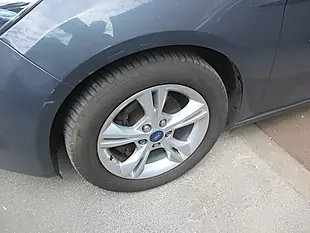 Used 2012 Ford Focus Zetec Est. Grey - Interior and Exterior details 7