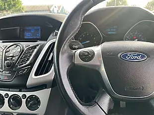 Used 2012 Ford Focus Zetec Grey - Interior and Exterior details 16