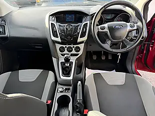 Used 2012 Ford Focus Zetec Red - Interior and Exterior details 12