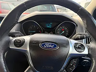 Used 2012 Ford Focus Zetec Red - Interior and Exterior details 5