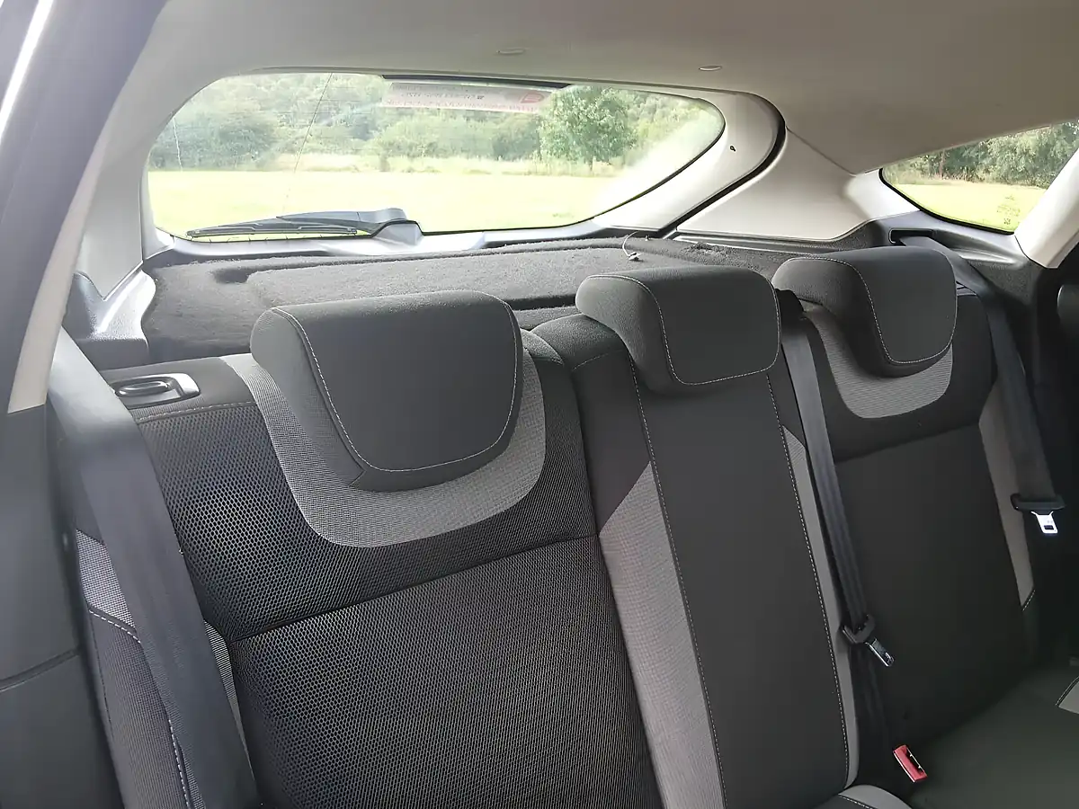 Used 2012 Ford Focus Zetec S Black - Interior and Exterior details 15