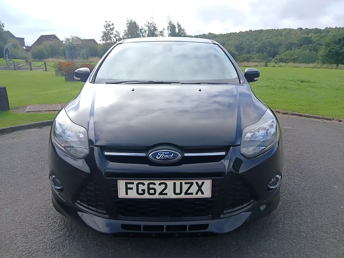 Used 2012 Ford Focus Zetec S Black - Interior and Exterior details 2