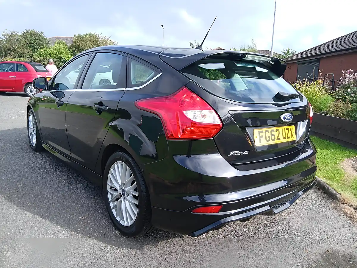 Used 2012 Ford Focus Zetec S Black - Interior and Exterior details 5