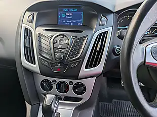 Used 2012 Ford Focus Zetec S White - Interior and Exterior details 12
