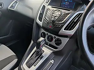 Used 2012 Ford Focus Zetec S White - Interior and Exterior details 13