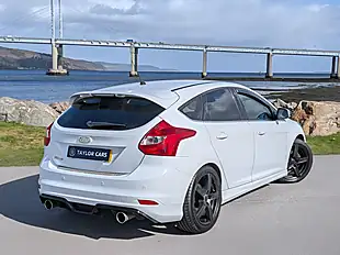 Used 2012 Ford Focus Zetec S White - Interior and Exterior details 5