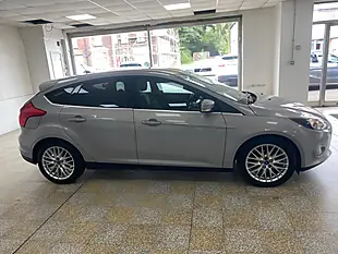Used 2012 Ford Focus Zetec Silver - Interior and Exterior details 8