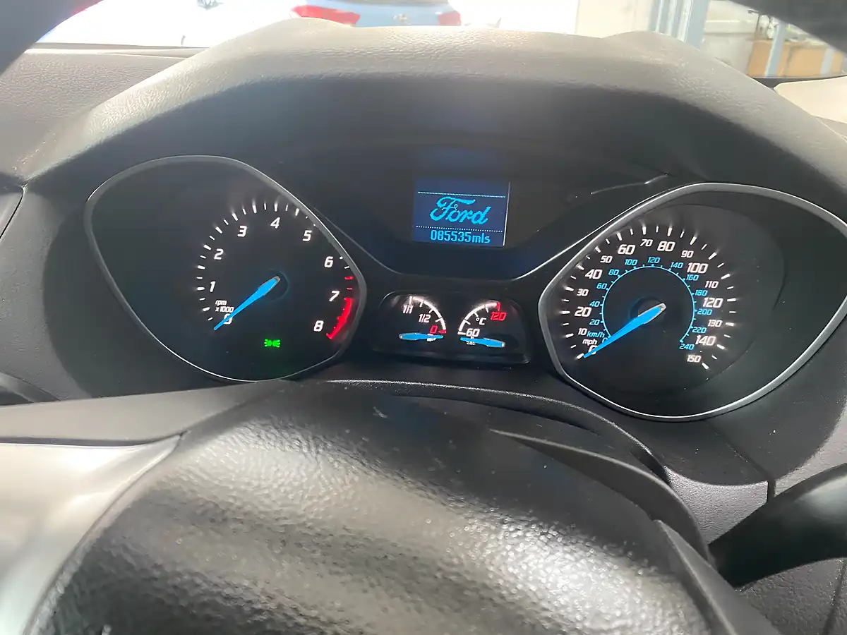 Used 2012 Ford Focus Zetec Silver - Interior and Exterior details 9