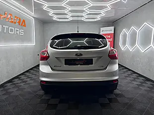 Used 2012 Ford Focus Zetec Silver - Interior and Exterior details 12