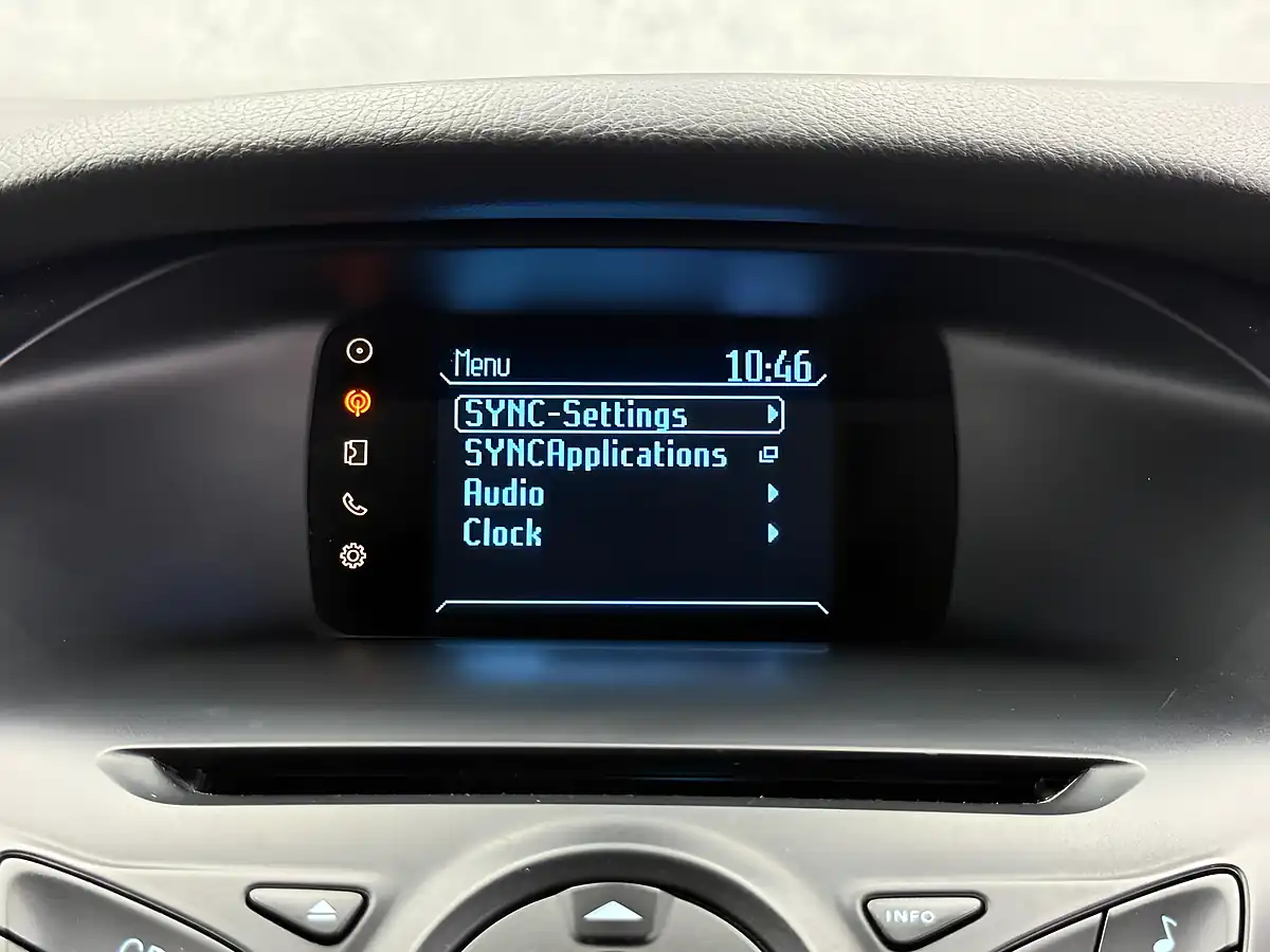 Used 2012 Ford Focus Zetec Silver - Interior and Exterior details 16