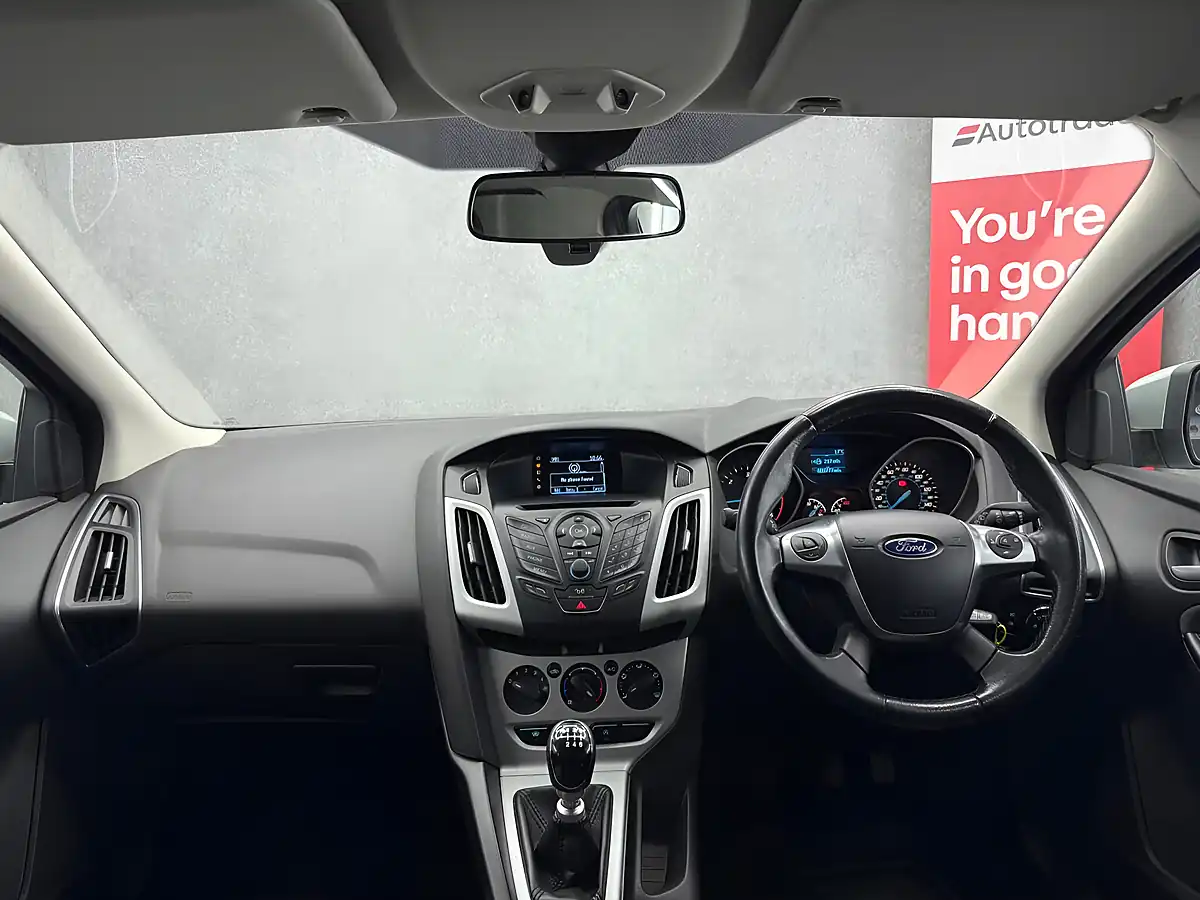 Used 2012 Ford Focus Zetec Silver - Interior and Exterior details 20