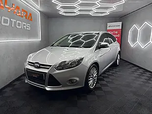 Used 2012 Ford Focus Zetec Silver - Interior and Exterior details 6