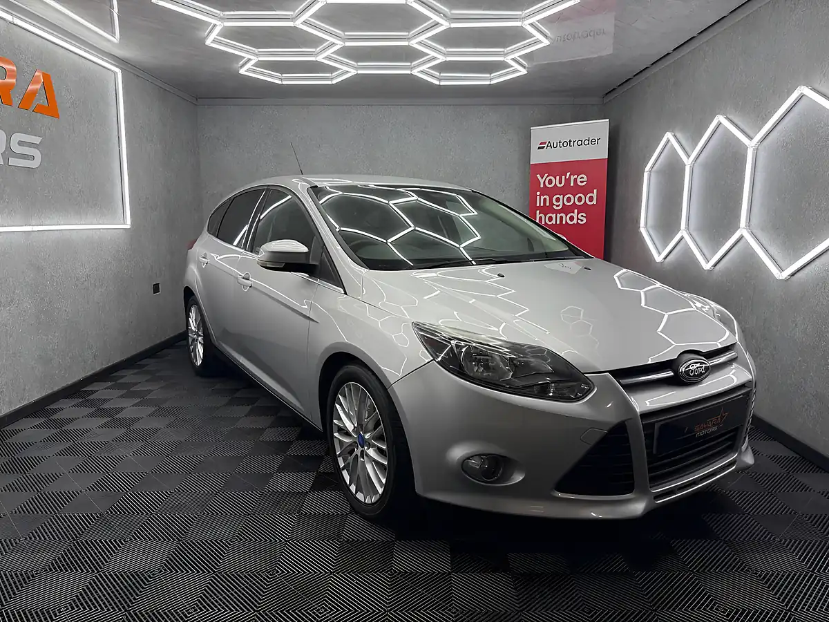 Used 2012 Ford Focus Zetec Silver - Interior and Exterior details 9