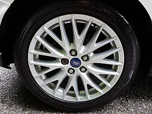 Used 2012 Ford Focus Zetec White - Interior and Exterior details 13