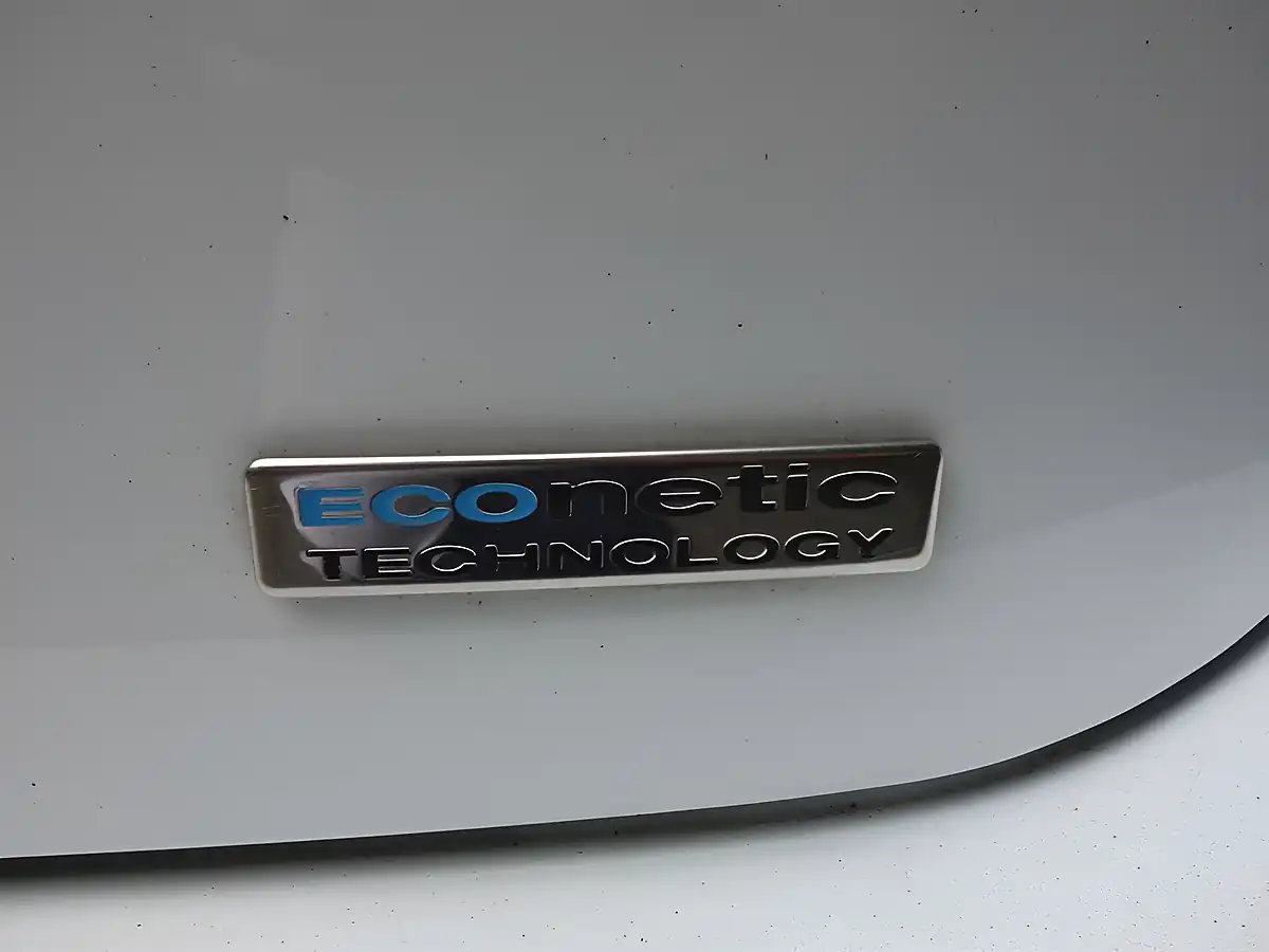 Used 2012 Ford Focus Zetec White - Interior and Exterior details 16