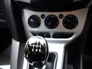 Used 2012 Ford Focus Zetec White - Interior and Exterior details 19