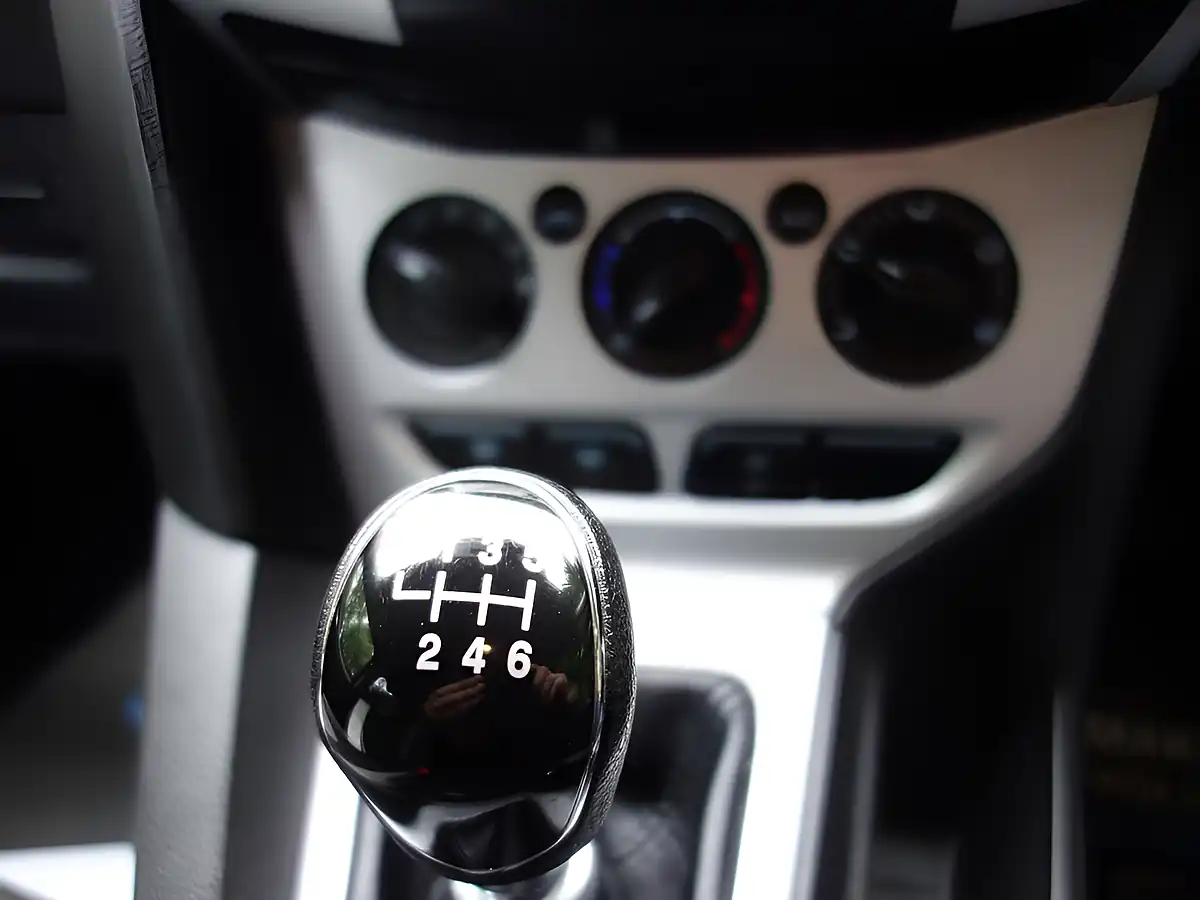 Used 2012 Ford Focus Zetec White - Interior and Exterior details 19
