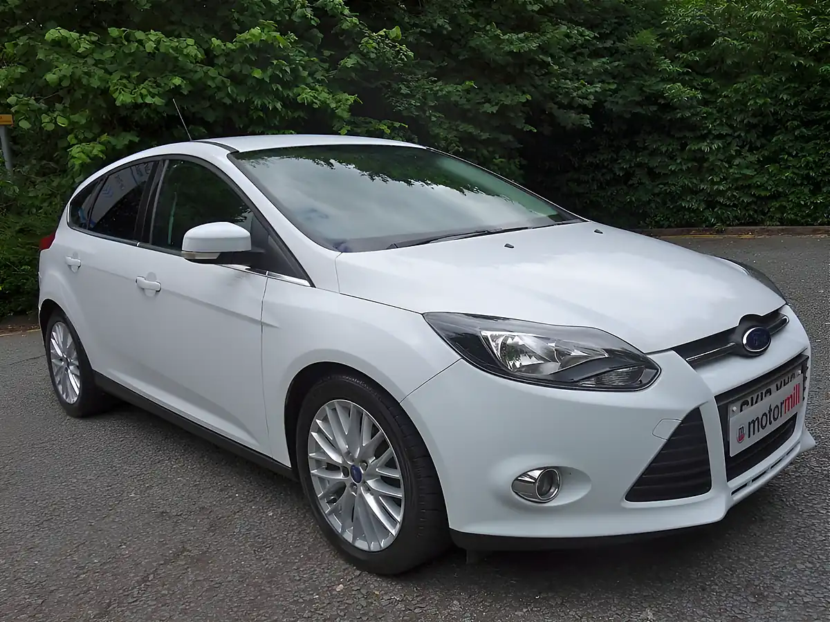 Used 2012 Ford Focus Zetec White - Interior and Exterior details 2