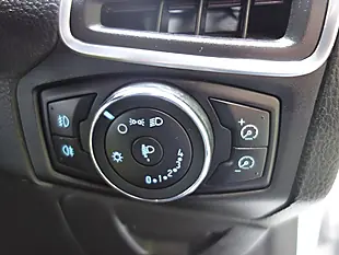 Used 2012 Ford Focus Zetec White - Interior and Exterior details 20