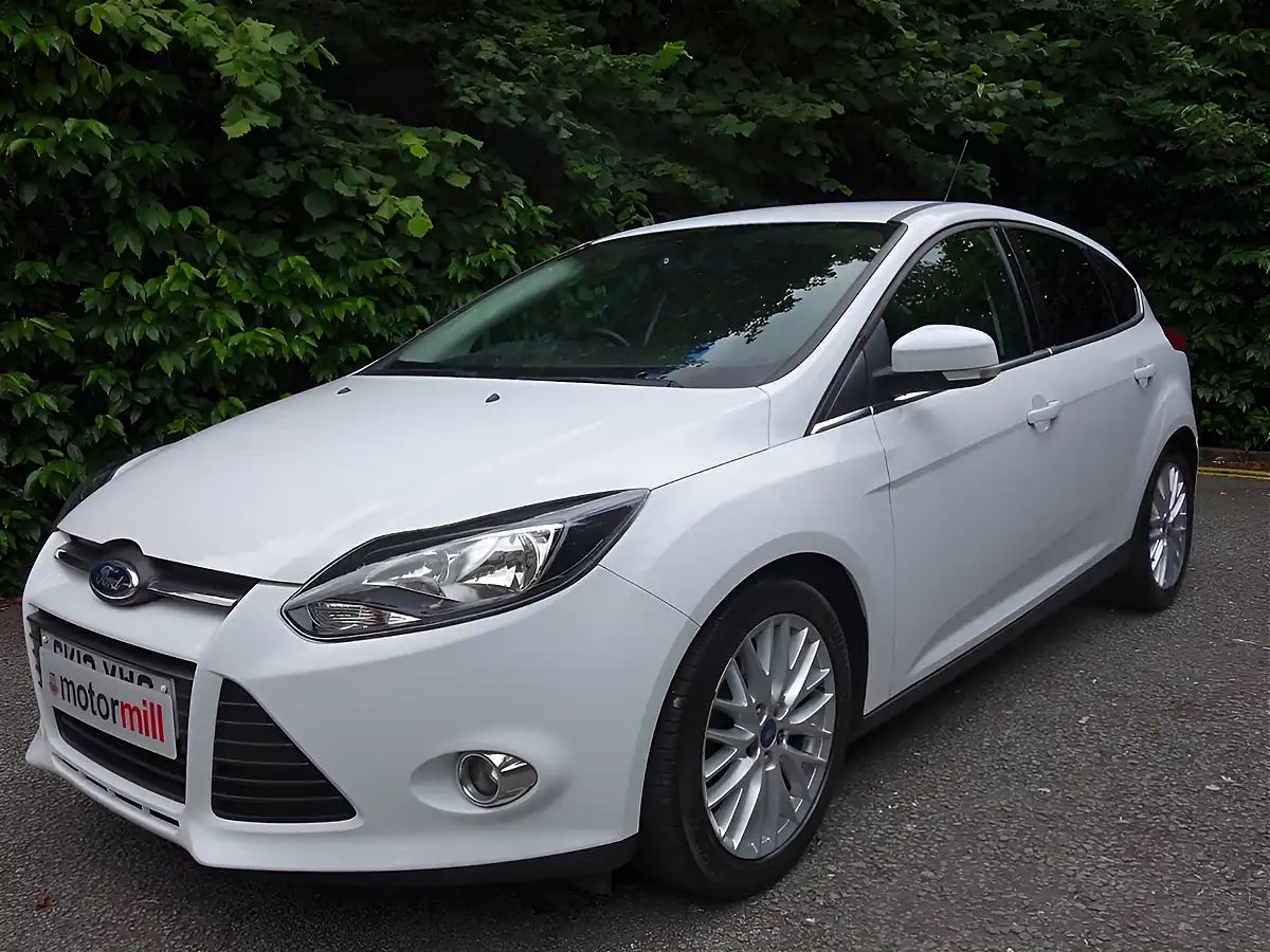 Used 2012 Ford Focus Zetec White - Interior and Exterior details 9