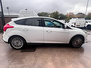 Used 2012 Ford Focus Zetec White - Interior and Exterior details 10