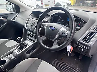 Used 2012 Ford Focus Zetec White - Interior and Exterior details 11