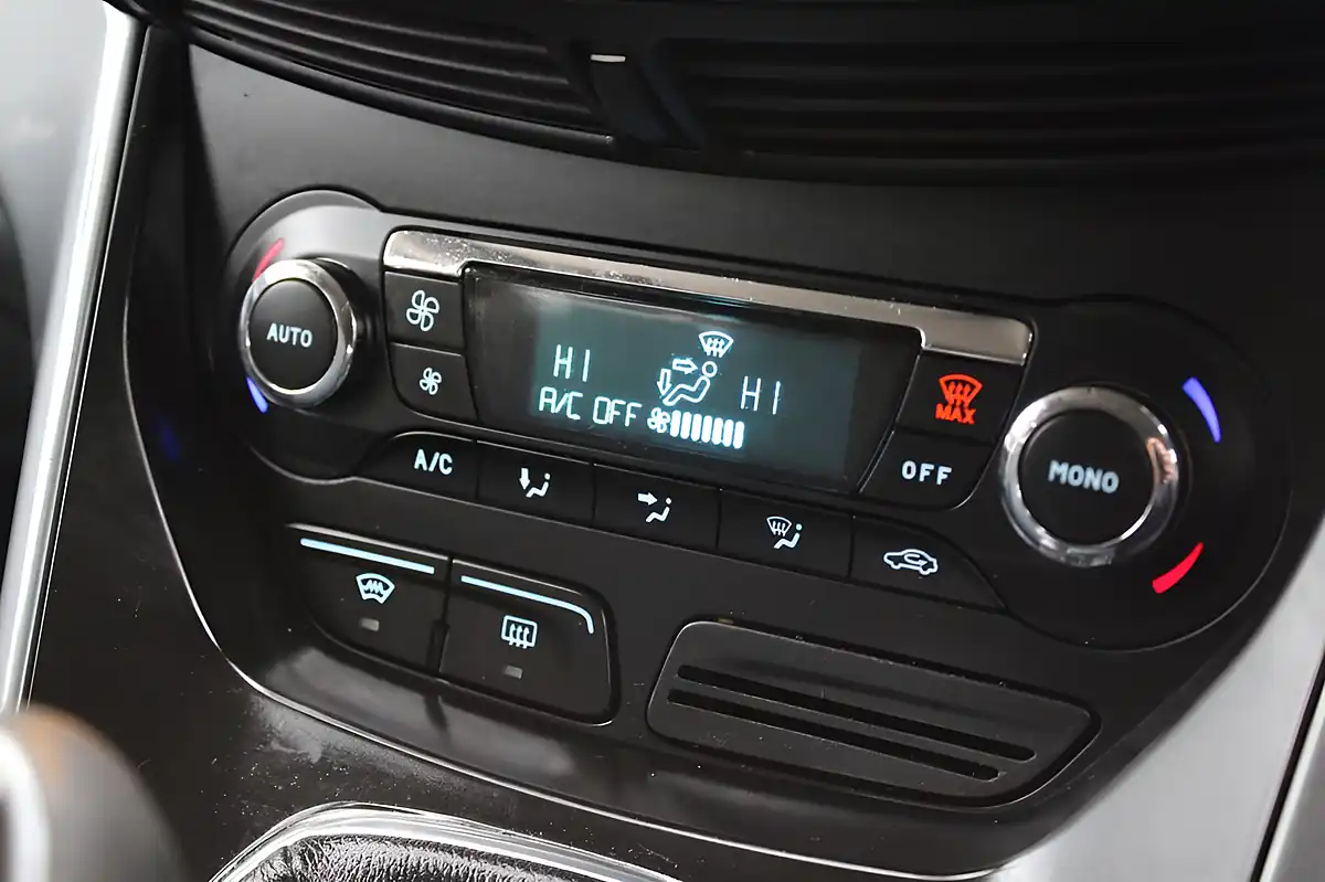 Used 2012 Ford Grand C-Max Titanium Silver - Interior and Exterior details 10
