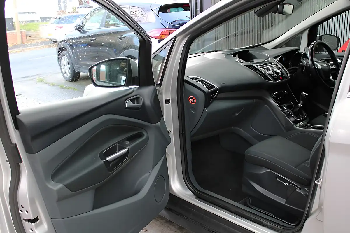 Used 2012 Ford Grand C-Max Titanium Silver - Interior and Exterior details 15