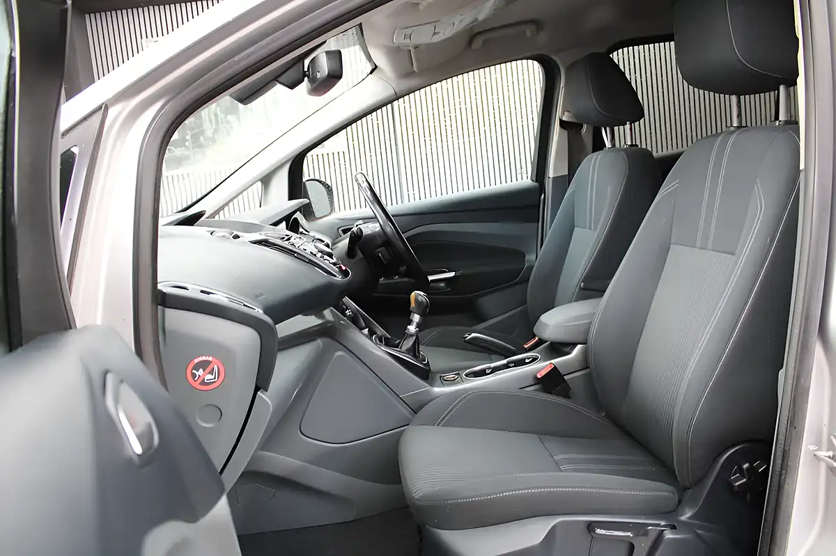 Used 2012 Ford Grand C-Max Titanium Silver - Interior and Exterior details 16