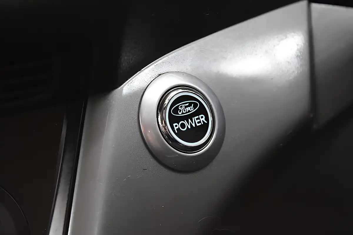Used 2012 Ford Grand C-Max Titanium Silver - Interior and Exterior details 7