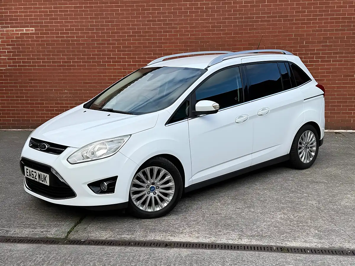 Used 2012 Ford Grand C-Max Titanium White - Interior and Exterior details 12