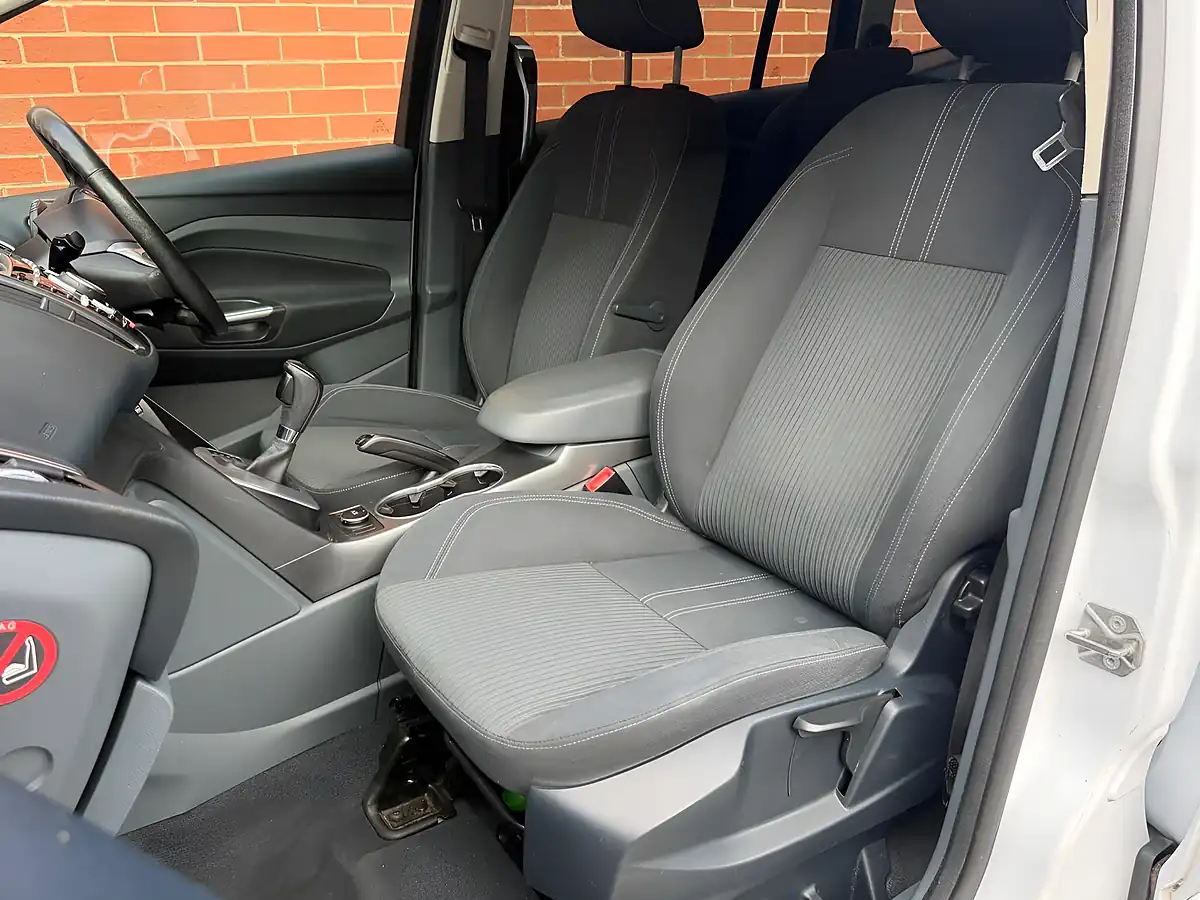 Used 2012 Ford Grand C-Max Titanium White - Interior and Exterior details 14