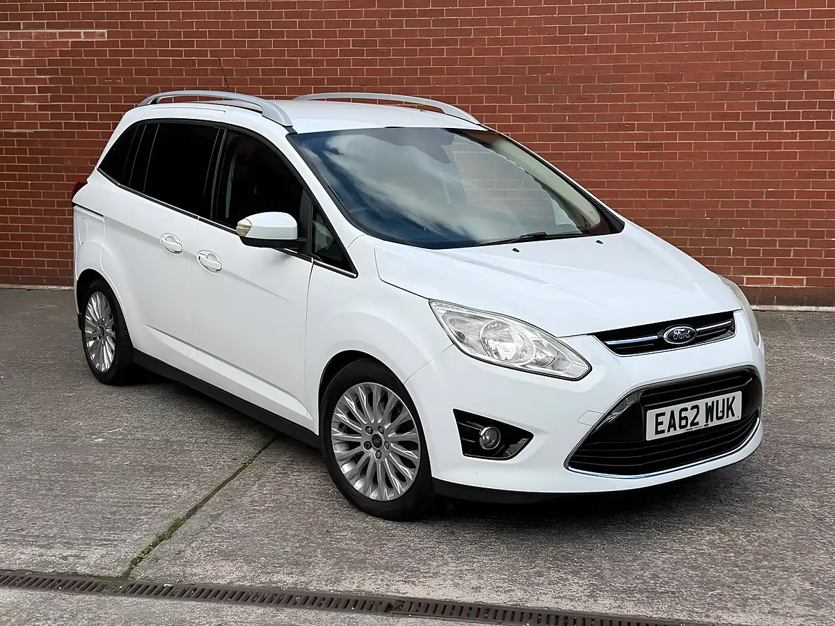 Used 2012 Ford Grand C-Max Titanium White - Interior and Exterior details 9