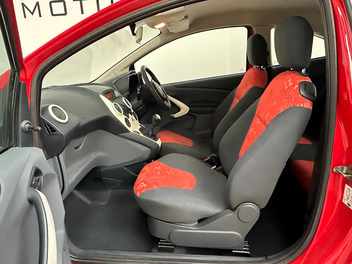 Used 2012 Ford Ka Edge Red - Interior and Exterior details 9