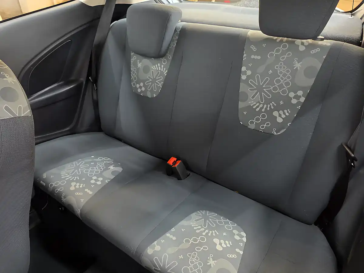 Used 2012 Ford Ka Edge Silver - Interior and Exterior details 15
