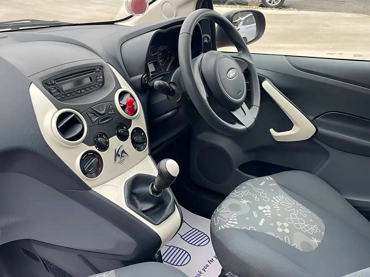 Used 2012 Ford Ka Studio Red - Interior and Exterior details 16