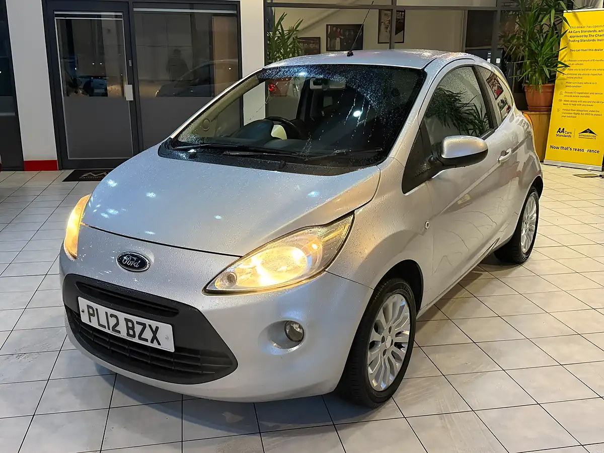 Used 2012 Ford Ka Zetec Silver - Interior and Exterior details 5