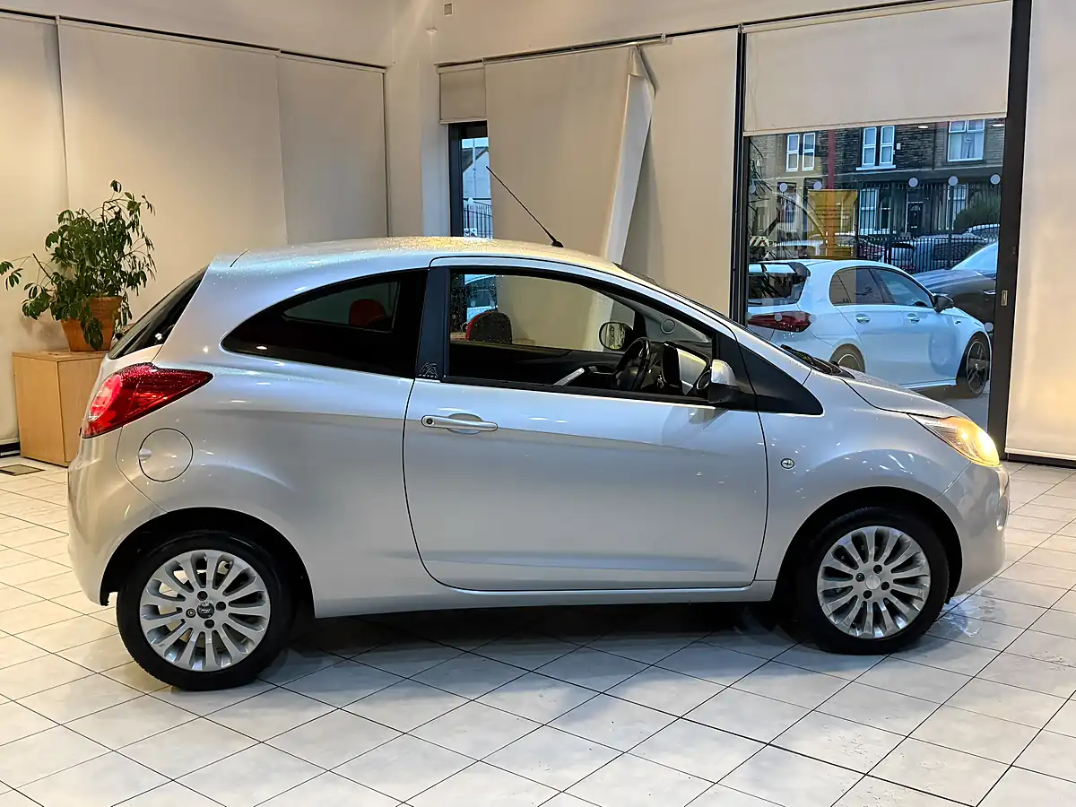 Used 2012 Ford Ka Zetec Silver - Interior and Exterior details 9