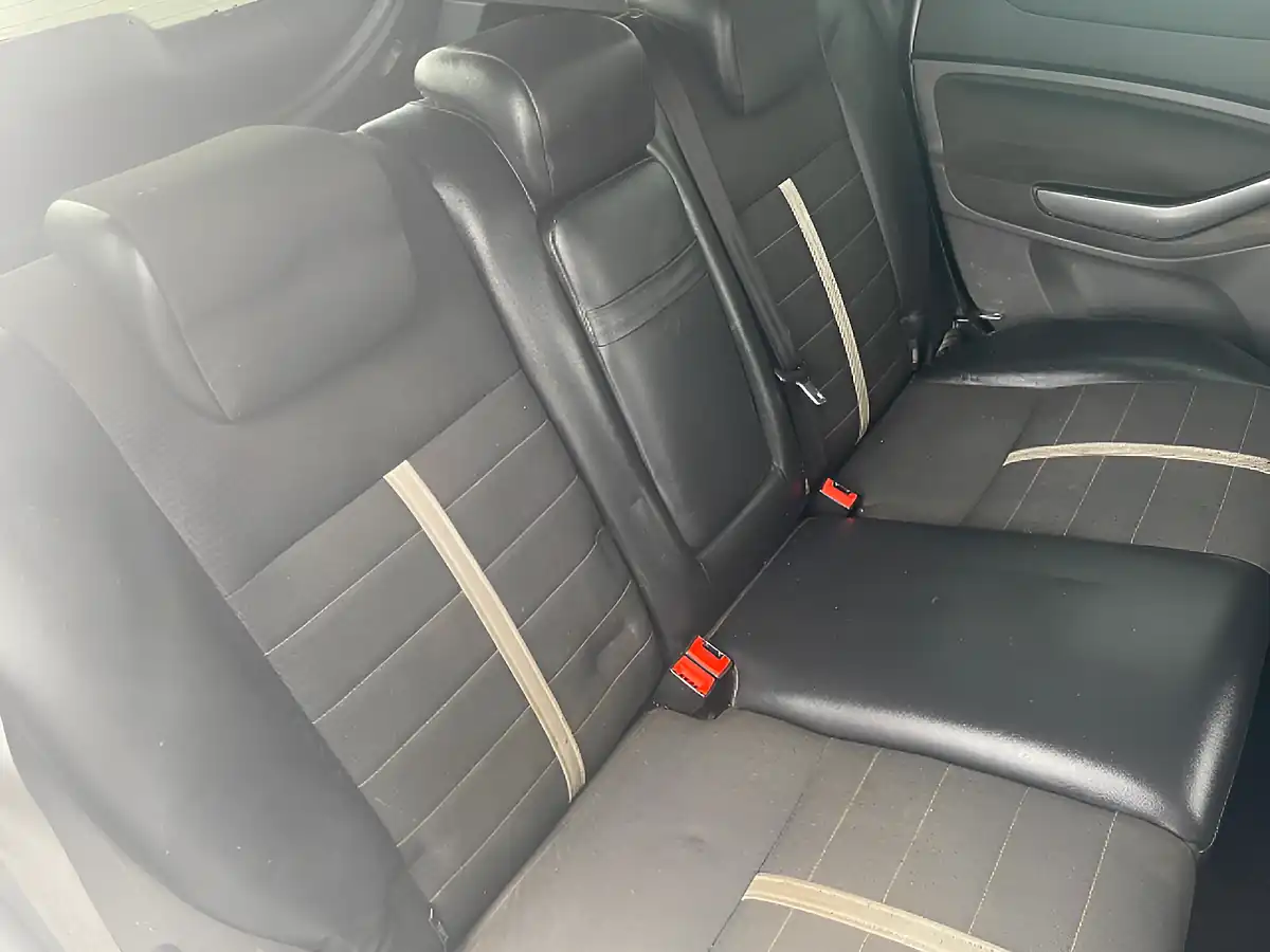 Used 2012 Ford Kuga Titanium Silver - Interior and Exterior details 12