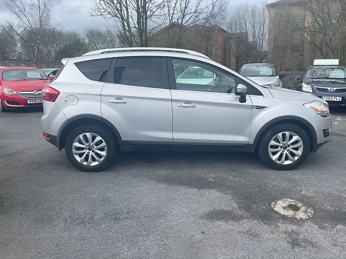 Used 2012 Ford Kuga Titanium Silver - Interior and Exterior details 8