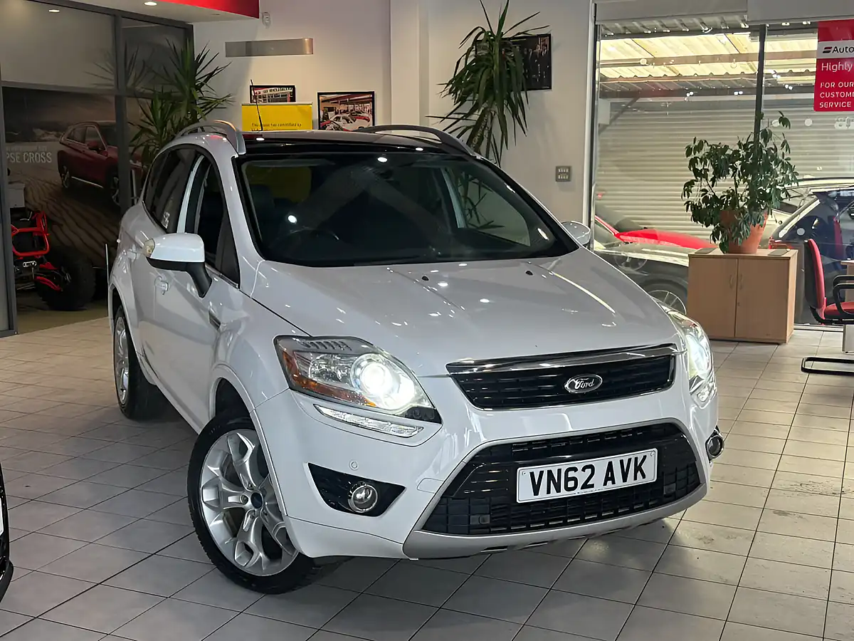 Used 2012 Ford Kuga Titanium X White - Front View
